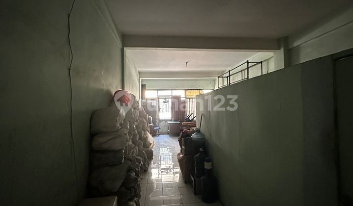 Good Shop House, Ready to Use, Near Commercial Area, City Center 2