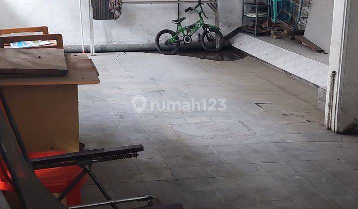 Rumah Bagus Siap Huni, 3 Lantai.ada.kamar Di.setiap Lantai 2