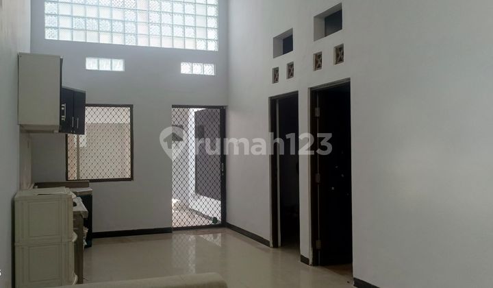 Rumah Bagus, Siap Huni, Dekat Area Komersil 2