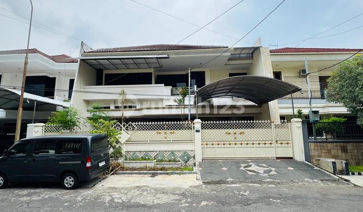 Rumah Bagus, Siap Huni, Dekat Area Komersil, Dekat Galaxy Mall