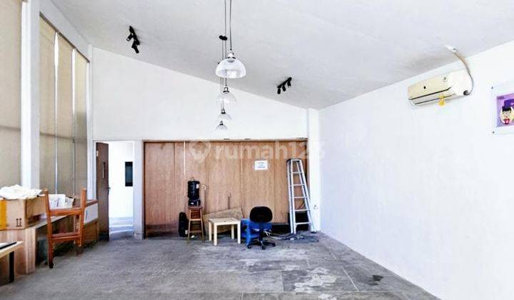 Rumah Bagus, Cocok Buat Usaha, Tempat Parkir Banyak 1