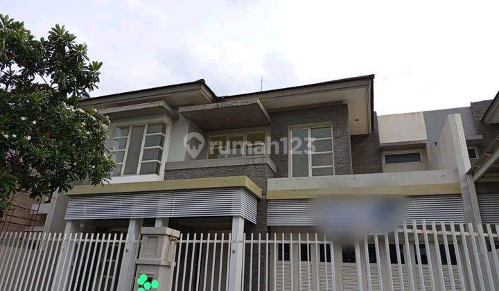 Rumah Bagus, Hunian Nyaman, Ada Carport + Garasi  1