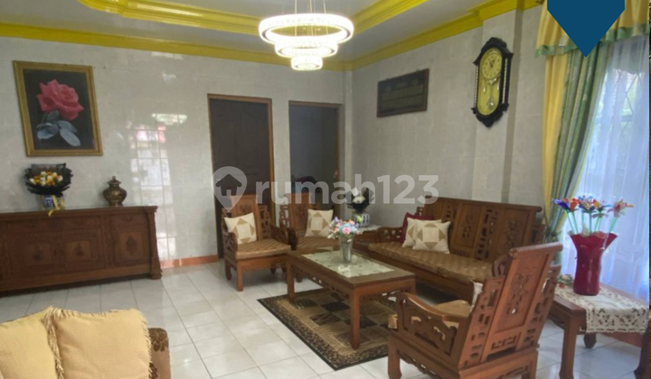 Di Jual Rumah Mewah + Kost Kostan 2