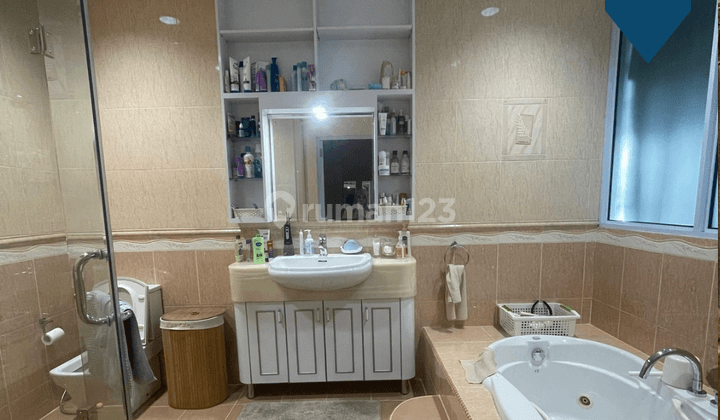 kamar mandi di jual rumah di palm