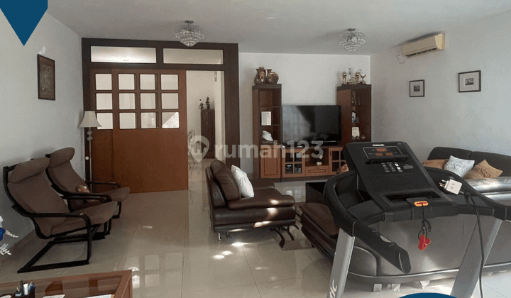 ruang tamu di jual rumah di palm