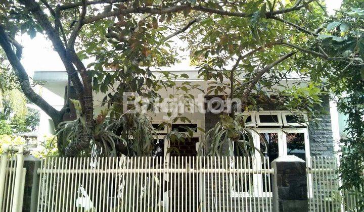 RUMAH ASRI DAN NYAMAN DI HOOK KOMPLEK DEPLU PONDOK AREN 1