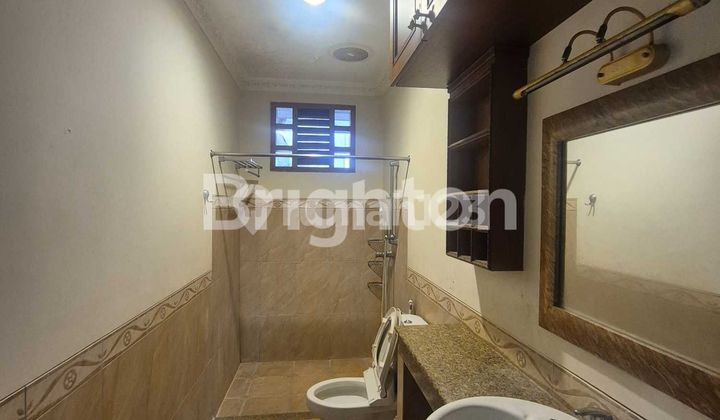 Rumah cantik siap huni di lingkungan nyaman Ciputat 2