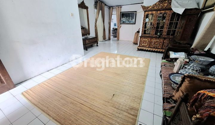 RUMAH DI LINGKUNGAN NYAMAN LEBAK BULUS 2