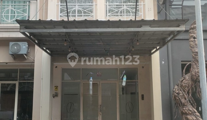 For Rent: Ready-to-Occupy Shophouse in Grand Galaxy South Bekasi