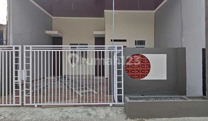 For Sale Ready-to-Occupy House in Boulevard Hijau Harapan I, Bekasi.