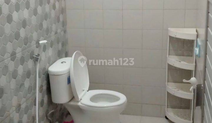 Dijual Rumah Semi Furnish di Delta Pekayon, Bekasi Selatan 2