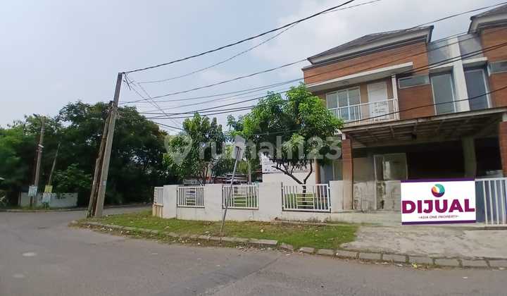 House Suitable for Investment and Business in Metland Cibitung Housing, Bekasi House Suitable for Investment and Business in Metland Cibitung Housing, Bekasi