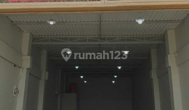 For Rent, Good Shop House Position on Busy Route on Tambun Bekasi Main Road For Rent, Good Shop House Position on Busy Route on Tambun Bekasi Main Road