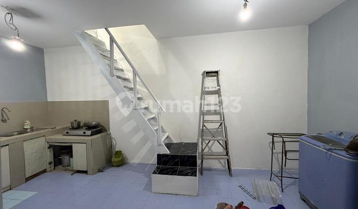 Rumah Siap Huni Butuh Jual Cepat Bangunan 2 Lantai di Harapan Baru Bekasi Kota 2