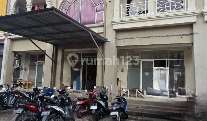 For Rent Ruko Grand Galaxy, Neat and Ready to Use in a Commercial Area. 2
