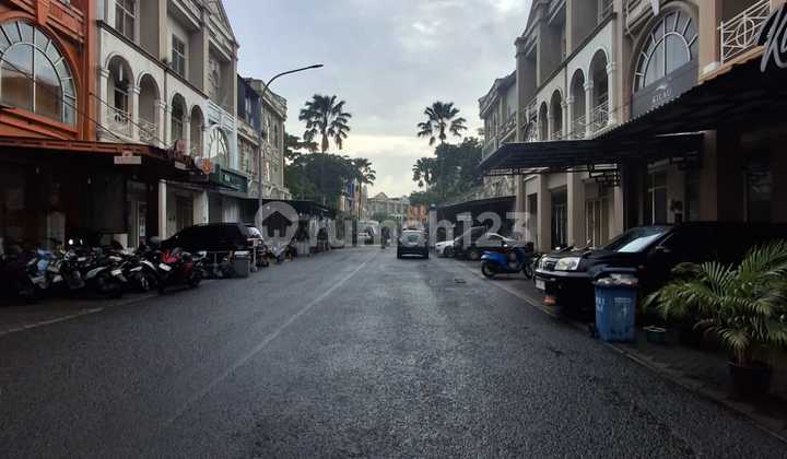 For Sale, Good Shophouse Ready for Use in the Commercial Area of Grand Galaxy, South Bekasi 2