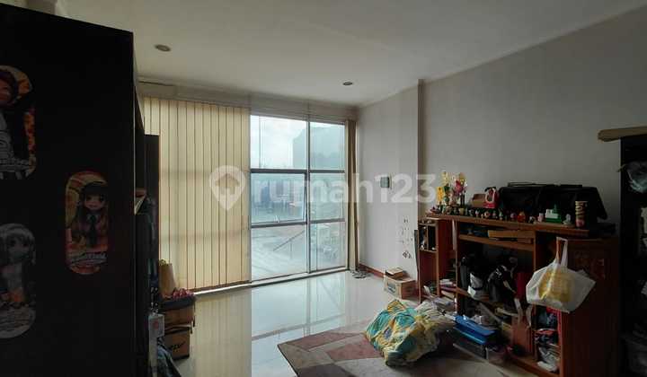 Disewakan Ruko 4 Lantai di Jl Raya Pekayon