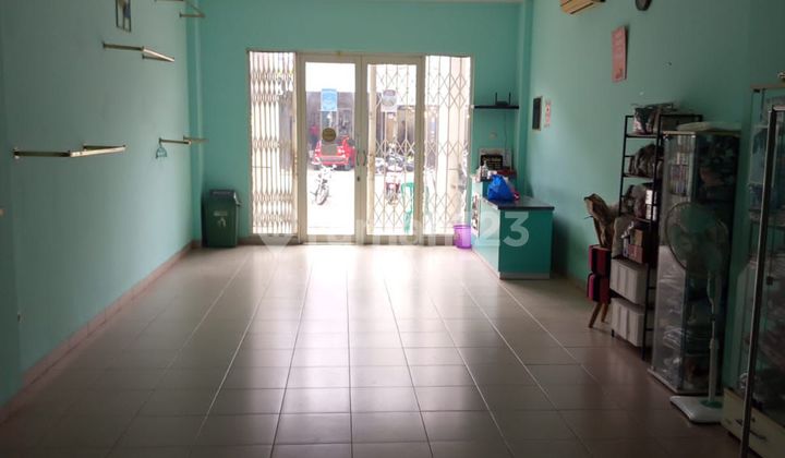 For Rent 3-Storey Boulevard Shop House in South Bekasi Grand Galaxy 2