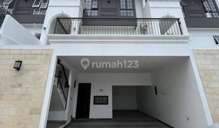 Town House Exclusive Only 7 Units Di Pejaten Jakarta , Private Lift And Pool 1