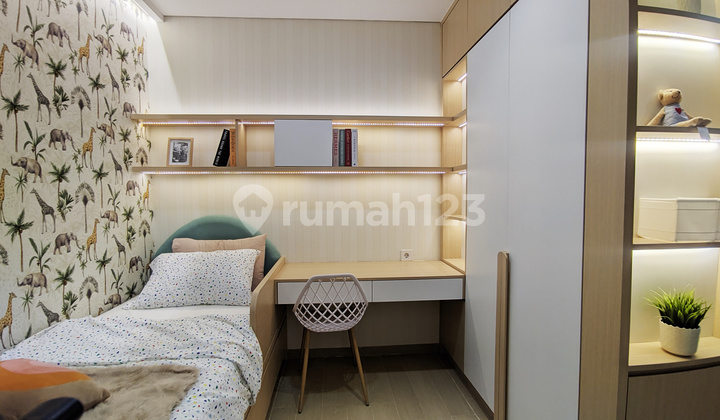 Rumah 3 Lantai 2 Carport, Attic & Rooftop, The Astelia Bintaro