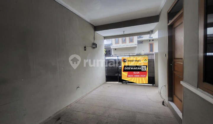 For Rent: 2-Story House, 90 M2 Area. 3 + 1 Bedrooms. Newly Renovated, Ready to Occupy. Can Be Used as Office/Residence. In Antapani Bandung. For Rent: 2-Story House, 90 M2 Area. 3 + 1 Bedrooms. Newly Renovated, Ready to Occupy. Can Be Used as Office/Residence. In Antapani Bandung.