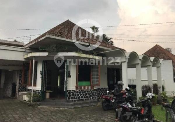 Dijual Rumah 1 Lantai Luas 980m2, 11+3 Kamar Tidur Bisa Dijadikan Guest House, Tempat Usaha (cafe), Klinik, Sekolah. Terawat Siap Huni Shm Bisa Kpr Di Sayap Riau Kota Bandung Dijual Rumah 1 Lantai Luas 980m2, 11+3 Kamar Tidur Bisa Dijadikan Guest House, Tempat Usaha (cafe), Klinik, Sekolah. Terawat Siap Huni Shm Bisa Kpr Di Sayap Riau Kota Bandung