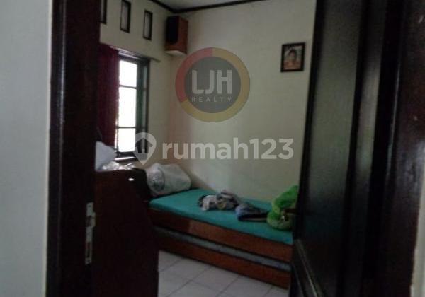 Dijual Rumah 2 Lantai Luas 246m2, 5 Kamar Tidur Dalam Komplek One Gate Security System, Fasilitas Komplek Kolam Renang, Lapangan Bulu Tangkis, Majid Taman Bermain Arcamanik Bandung 2