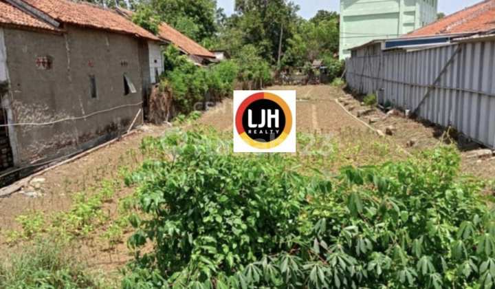 Land for Sale, 649 M2. Ready to Build on Babelan Main Road. Bekasi