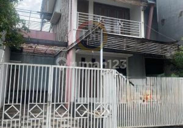 Dijual Rumah 2 Lantai Luas 200m2, 3 Kamar Tidur, One Gate System, Fasilitas Taman Bermain Dan Masjid, 3 Menit Menuju Rsu Hermina Arcamanik Bandung 2