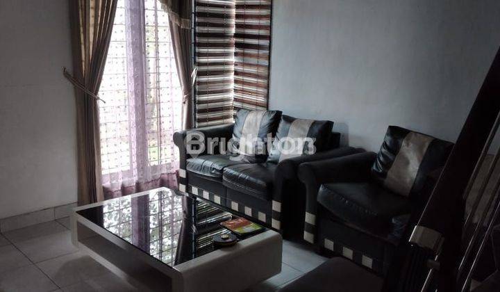 Rumah tingkat di Perumahan Rengganis 2