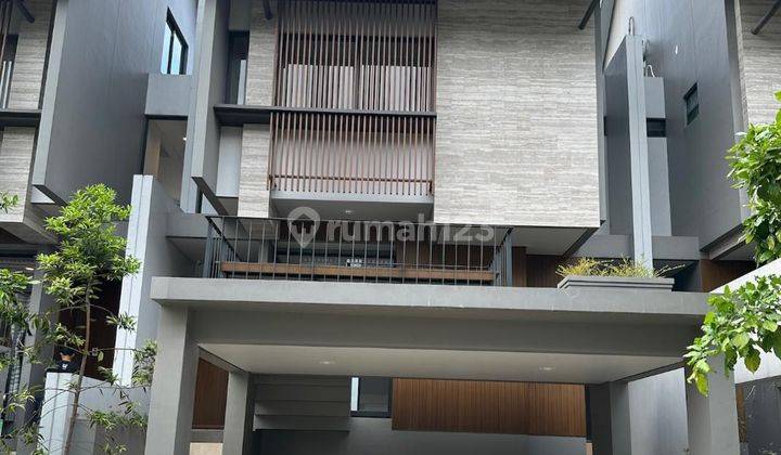 Rumah Bagus Siap Huni 2 Lantai Bsd City, Lokasi Strategis 1