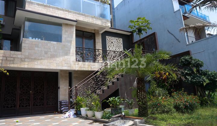 Villa Fully Furnished Private Pool Jacuzzi Setiabudi Bandung Villa Fully Furnished Private Pool Jacuzzi Setiabudi Bandung