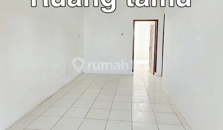 For sale: a nice minimalist house suitable for home industry due to its warehouse and wide road access for trucks. 2