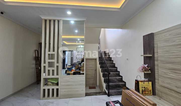 For Sale Nice House Summarecon Serpong Cluster Crystal