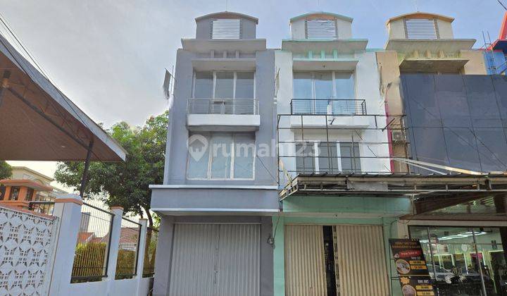 Disewakan Ruko 3 Lantai Murah Di Harapan Indah Bekasi  1