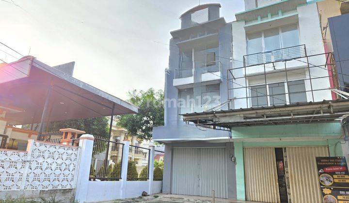 Disewakan Ruko 3 Lantai Murah Di Harapan Indah Bekasi  2