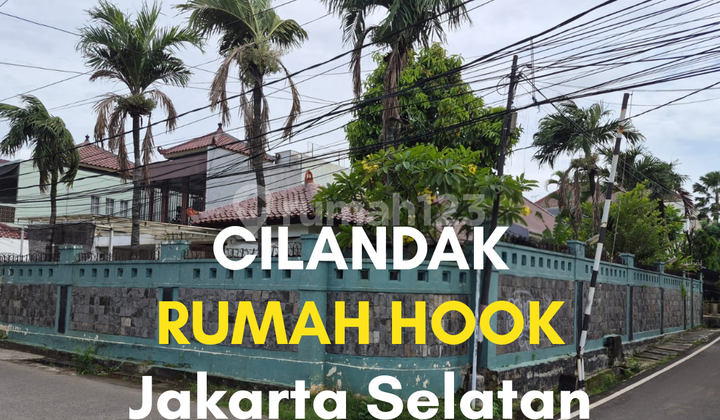 Cilandak Hook House