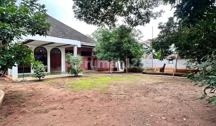 For sale old house land only Menteng Central Jakarta 2
