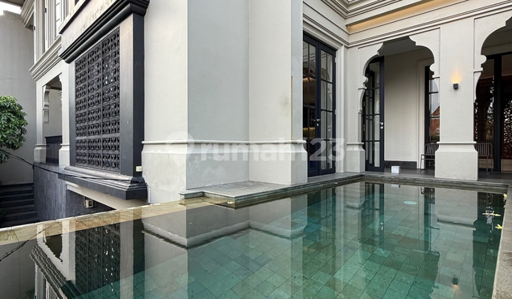 Dijual rumah modern klasik Veteran Pondok Indah Jakarta Selatan 2