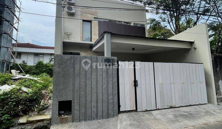 Rumah Dijual di Ampera Kemang 1