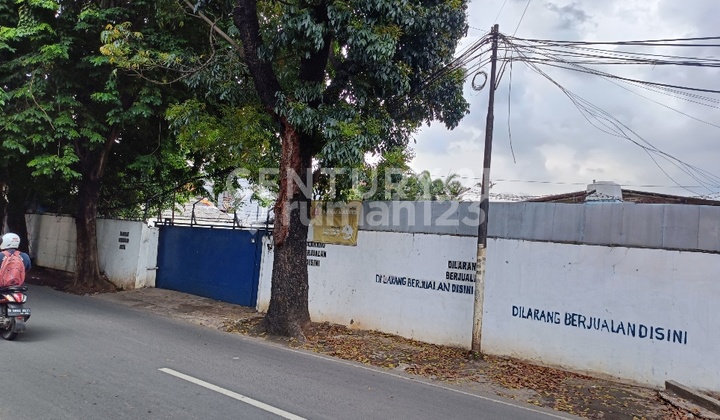 Dijual Lahan Ex Workshop Pinggir Jalan Lengkap Dgn Kanopi Baja