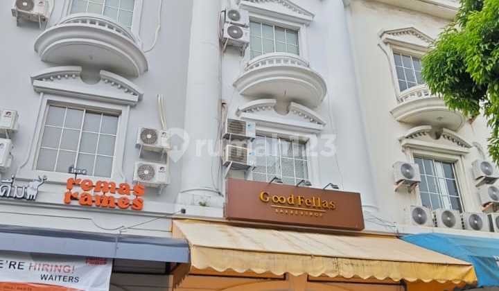 FOR SALE EXCLUSIVE SHOPHOUSE IN PIK 1 NORTH JAKARTA