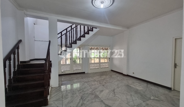 Rumah Hitung Tanah Di Scbd Area