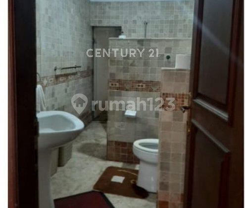 Dijual Rumah di Menteng Berikut Resto (Ex Rumah Artis) Jakpus 2