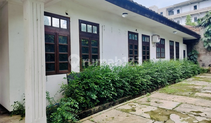 Dijual Rumah Dilokasi Cukup Strategis Di Jakarta Selatan