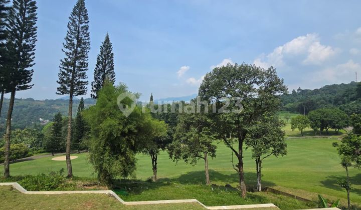 The Most Luxurious House in Bogor with Exclusive Views of Golf, City, and Mountain 2