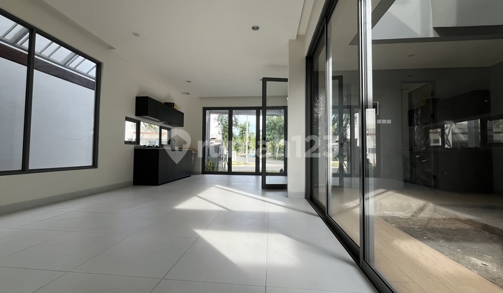 Jual Cepat Rumah Cluster Siap Huni Tipe Hook Di Harapan Indah Bekasi  2