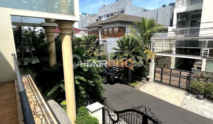 Rumah Mewah Siap Huni Gudang Peluru