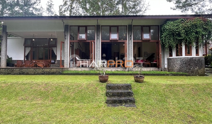 Villa Cisarua Bogor Puncak