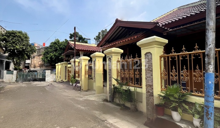 Rumah Dalam Komplek Percetakan Negara